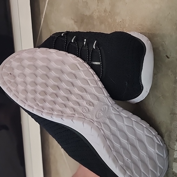 Black Sneakers - Picture 2 of 3